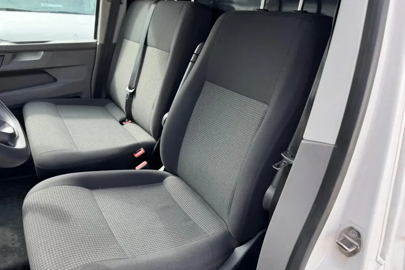Volkswagen Transporter din 2022 cu 159.884 km - oferta VOL256528 - foto 5