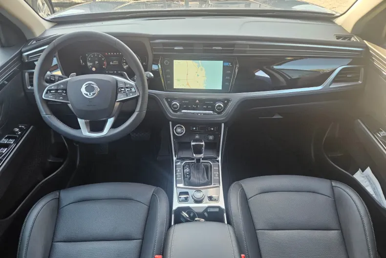 KGM Korrando din 2025 cu 194 km - oferta KGM256532 - foto 7