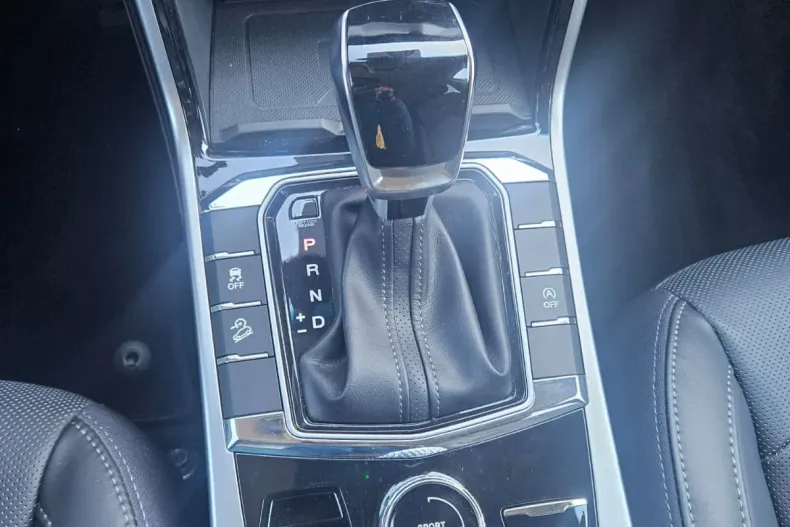 KGM Korrando din 2025 cu 194 km - oferta KGM256532 - foto 14