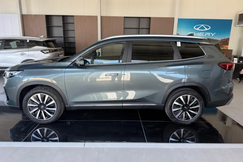 Chery Tiggo 8 din 2026 cu 5 km - oferta CHE256533 - foto 3
