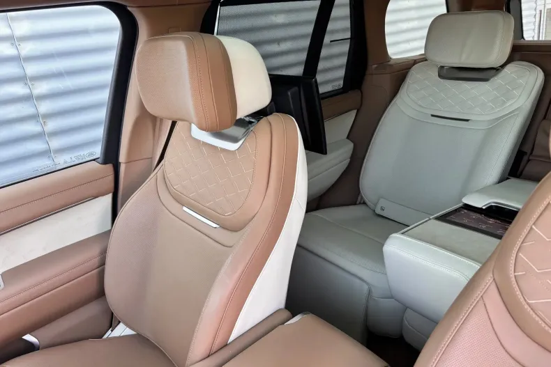 Land Rover Range Rover din 2026 cu 23.950 km - oferta LAN256548 - foto 11