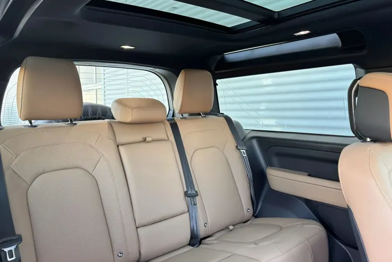 Land Rover Defender din 2025 cu 5.398 km - oferta LAN256551 - foto 10