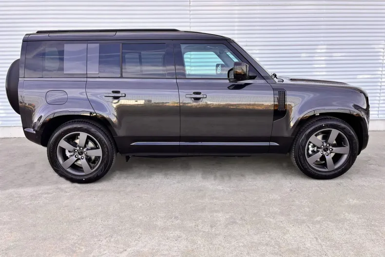 Land Rover Defender din 2026 cu 1 km - oferta LAN256552 - foto 2