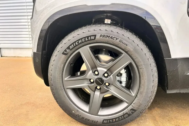 Land Rover Defender din 2025 cu 1 km - oferta LAN256553 - foto 3