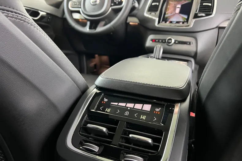 Volvo XC90 din 2023 cu 118.000 km - oferta VOL256568 - foto 5