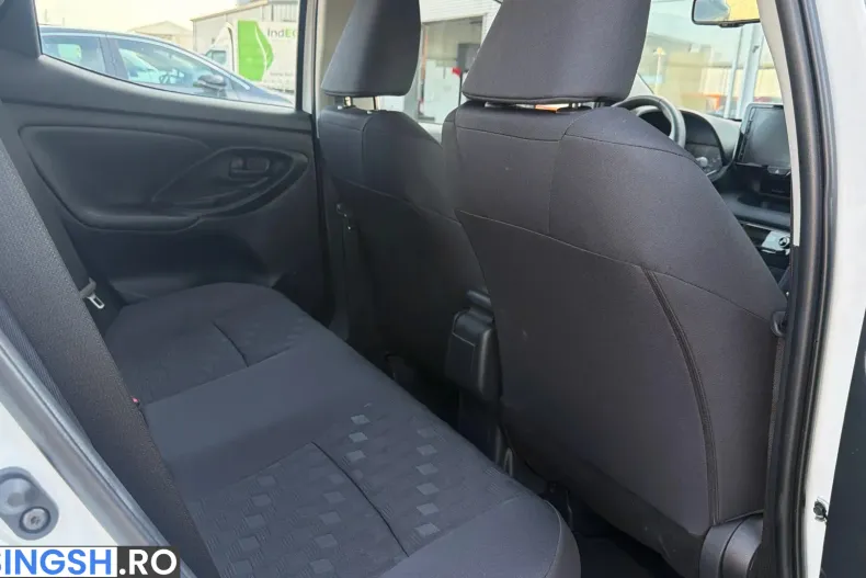 Toyota Yaris din 2025 cu 2.268 km - oferta TOY256574 - foto 7