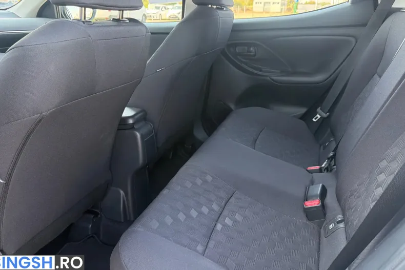 Toyota Yaris din 2025 cu 2.268 km - oferta TOY256574 - foto 11