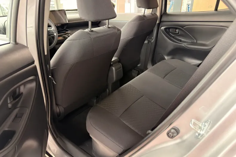Toyota Yaris din 2026 cu 2 km - oferta TOY256578 - foto 11