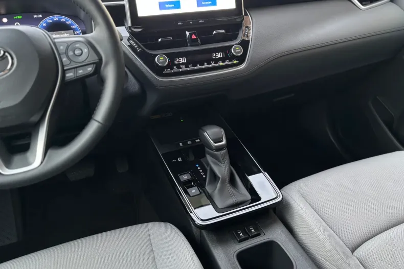 Toyota Corolla Cross din 2026 cu 1 km - oferta TOY256582 - foto 18