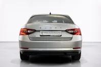 Skoda Superb din 2023 cu 139.198 km - oferta SKO256584 - foto 4