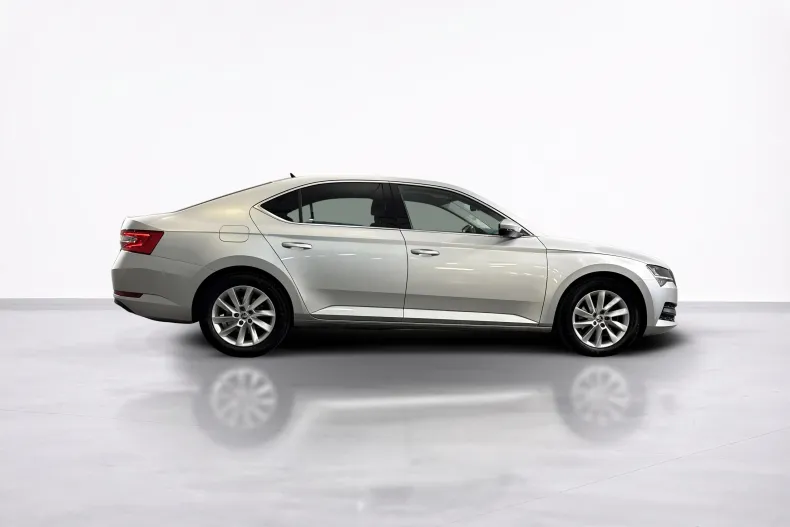 Skoda Superb din 2023 cu 139.198 km - oferta SKO256584 - foto 6