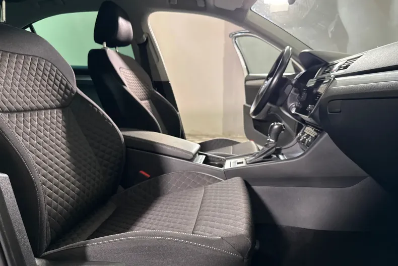 Skoda Superb din 2023 cu 139.198 km - oferta SKO256584 - foto 11