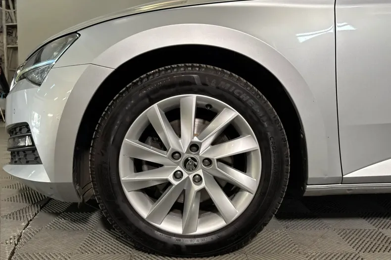 Skoda Superb din 2023 cu 139.198 km - oferta SKO256584 - foto 13