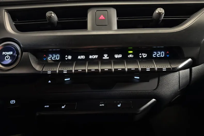 Lexus UX din 2021 cu 82.646 km - oferta LEX256586 - foto 16