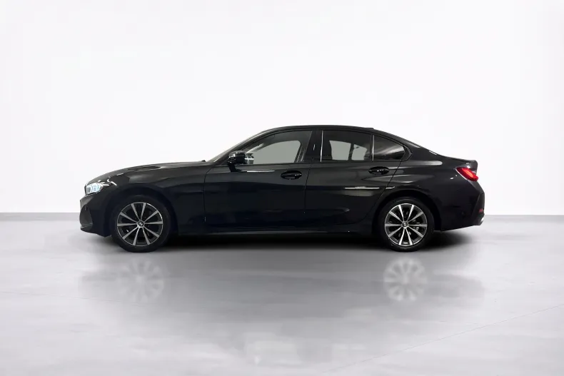 BMW 320 (Seria 3) din 2023 cu 161.558 km - oferta BMW256588 - foto 2