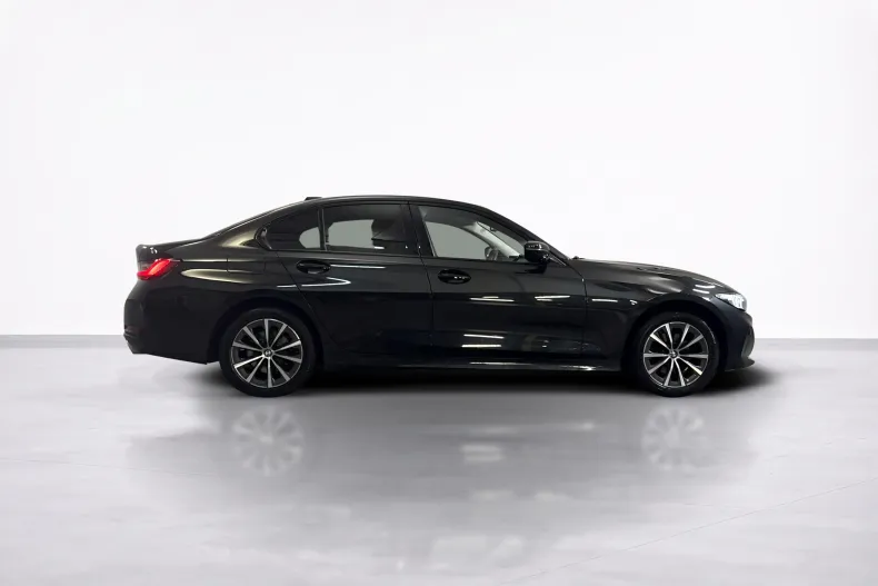 BMW 320 (Seria 3) din 2023 cu 161.558 km - oferta BMW256588 - foto 6