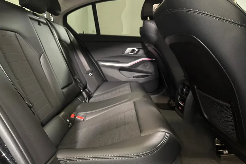 BMW 320 (Seria 3) din 2023 cu 161.558 km - oferta BMW256588 - foto 12