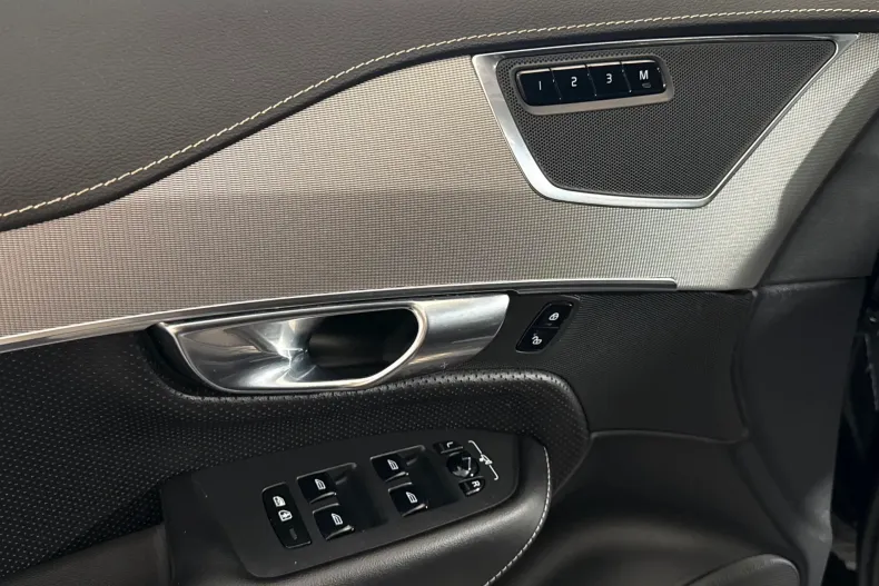 Volvo XC90 din 2022 cu 104.293 km - oferta VOL256590 - foto 15