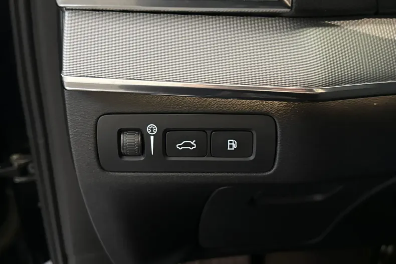 Volvo XC90 din 2022 cu 104.293 km - oferta VOL256590 - foto 16