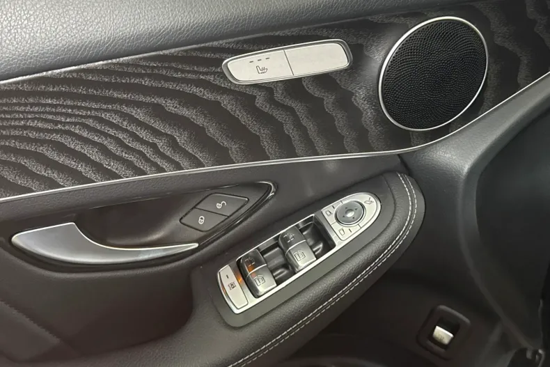 Mercedes-Benz GLC 300 (Clasa GLC) din 2020 cu 156.399 km - oferta MER256592 - foto 14