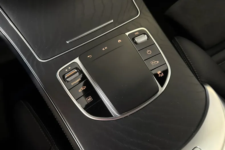 Mercedes-Benz GLC 300 (Clasa GLC) din 2020 cu 156.399 km - oferta MER256592 - foto 17