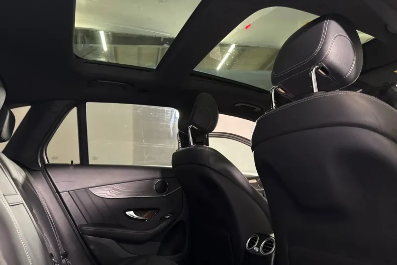 Mercedes-Benz GLC 300 (Clasa GLC) din 2020 cu 156.399 km - oferta MER256592 - foto 24