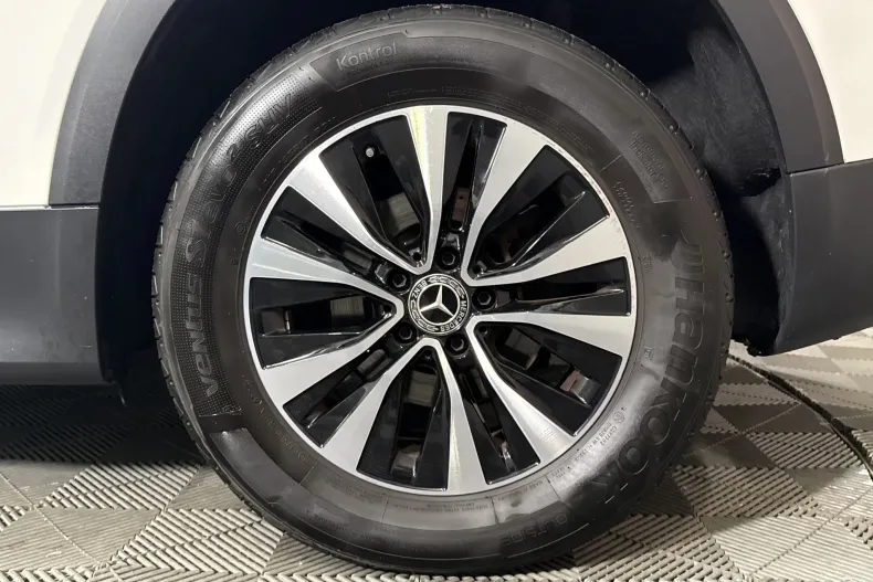 Mercedes-Benz GLB 200 (Clasa GLB) din 2022 cu 114.365 km - oferta MER256598 - foto 13