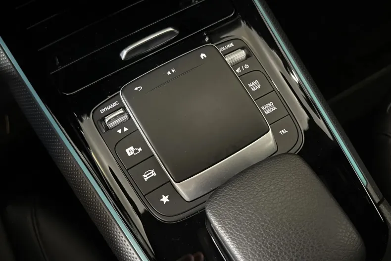 Mercedes-Benz GLB 200 (Clasa GLB) din 2022 cu 114.365 km - oferta MER256598 - foto 17