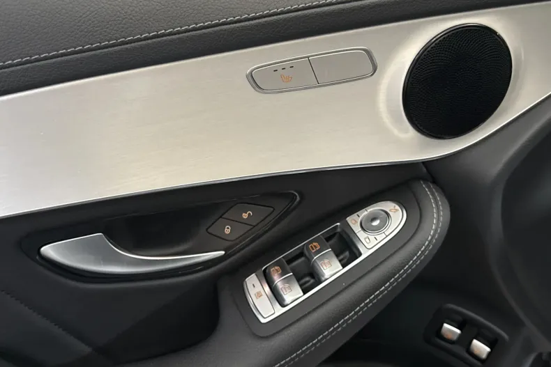 Mercedes-Benz GLC 300 (Clasa GLC) din 2022 cu 84.223 km - oferta MER256600 - foto 14