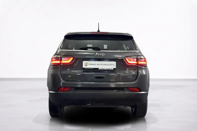 Jeep Compass din 2023 cu 64.340 km - oferta JEE256602 - foto 4