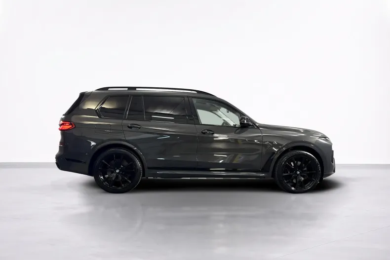 BMW X7 (Seria X) din 2022 cu 98.306 km - oferta BMW256607 - foto 6