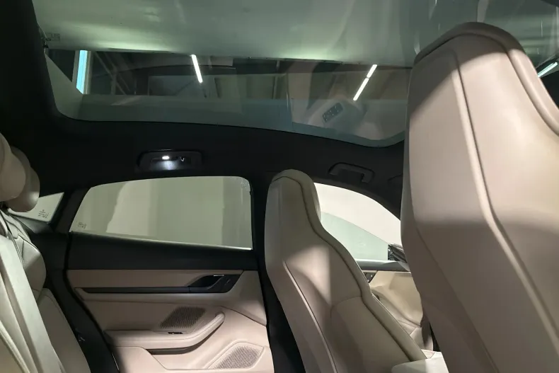 Porsche Taycan din 2021 cu 58.139 km - oferta POR256608 - foto 21