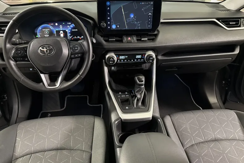 Toyota RAV4 din 2023 cu 68.137 km - oferta TOY256610 - foto 9