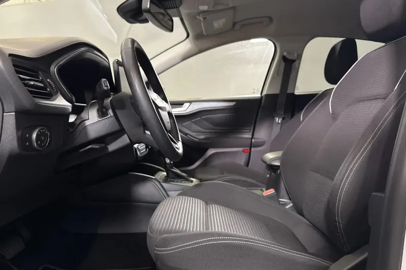 Ford Focus din 2023 cu 68.614 km - oferta FOR256611 - foto 25