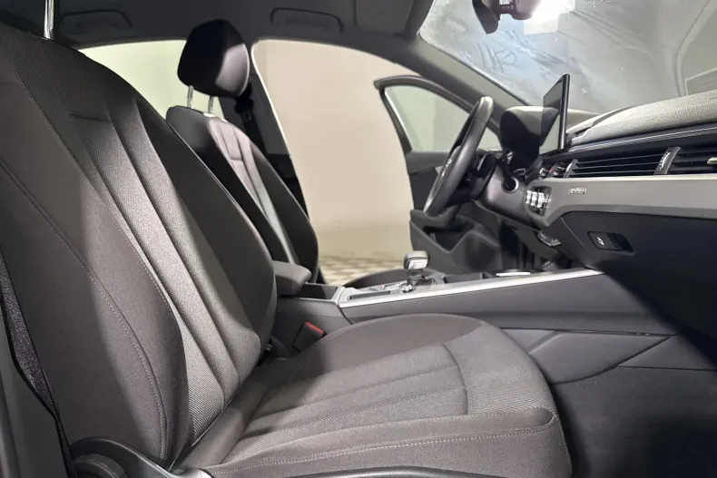 Audi A4 din 2022 cu 79.830 km - oferta AUD256614 - foto 11