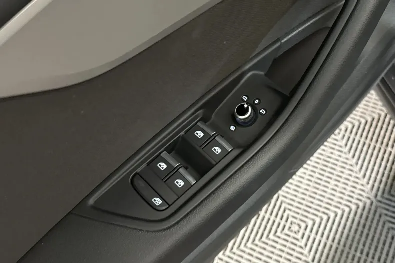 Audi A4 din 2022 cu 79.830 km - oferta AUD256614 - foto 14