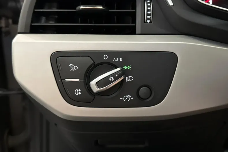 Audi A4 din 2022 cu 79.830 km - oferta AUD256614 - foto 15