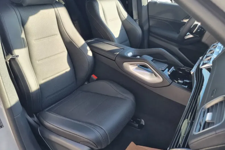 Mercedes-Benz GLE 450 (Clasa GLE) din 2025 cu 1 km - oferta MER256619 - foto 13