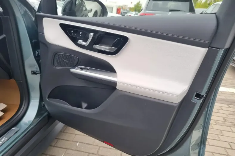 Mercedes-Benz GLC 200 (Clasa GLC) din 2026 cu 2 km - oferta MER256620 - foto 21