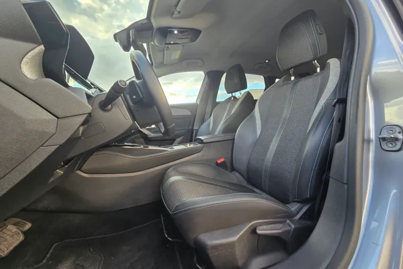 Peugeot 308 din 2022 cu 84.000 km - oferta PEU256621 - foto 8