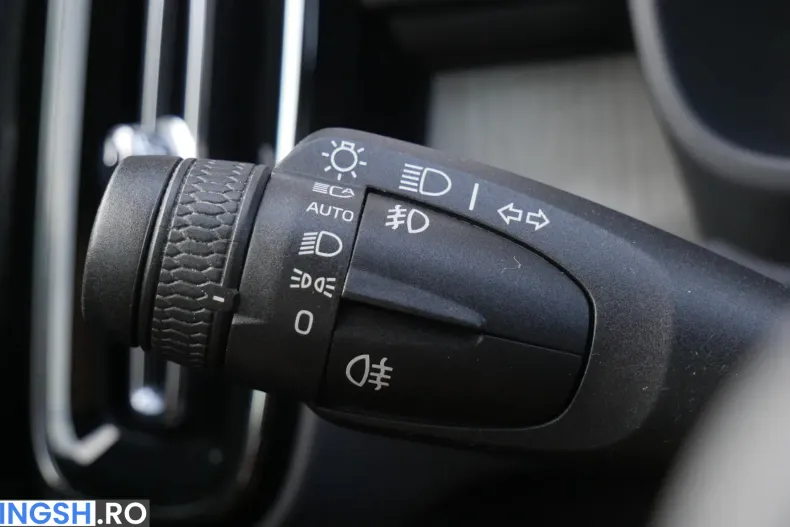 Volvo XC40 din 2020 cu 159.179 km - oferta VOL256634 - foto 23