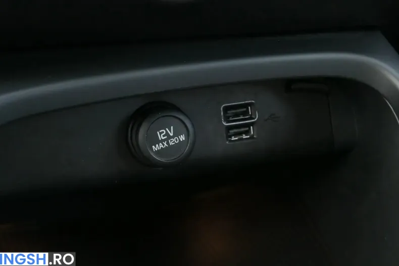Volvo XC40 din 2020 cu 159.179 km - oferta VOL256634 - foto 27