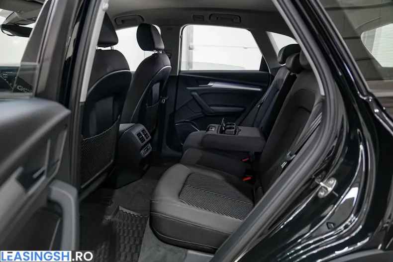 Audi Q5 din 2024 cu 10.278 km - oferta AUD256639 - foto 9
