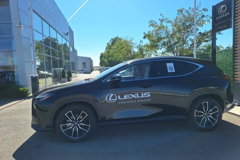 Lexus NX din 2026 cu 1 km - oferta LEX256643 - foto 4