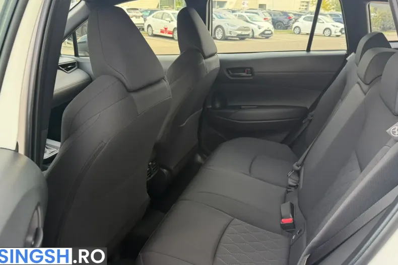 Toyota Corolla Cross din 2025 cu 5 km - oferta TOY256649 - foto 8