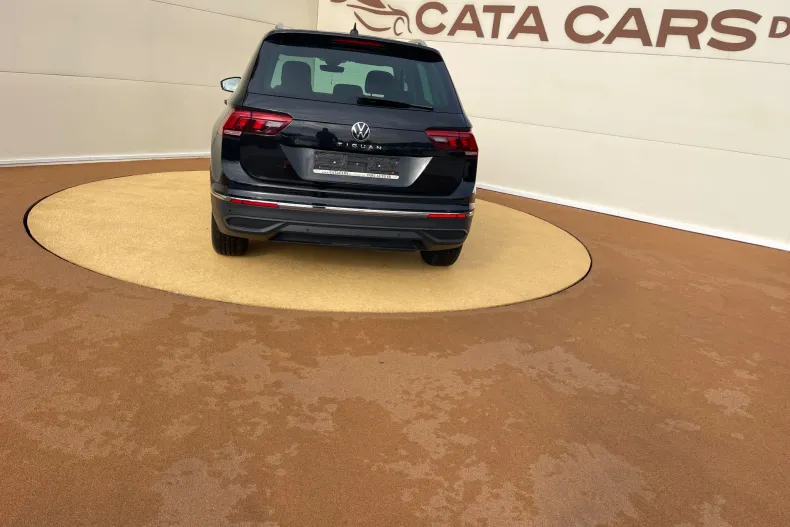 Volkswagen Tiguan din 2022 cu 156.000 km - oferta VOL256654 - foto 12