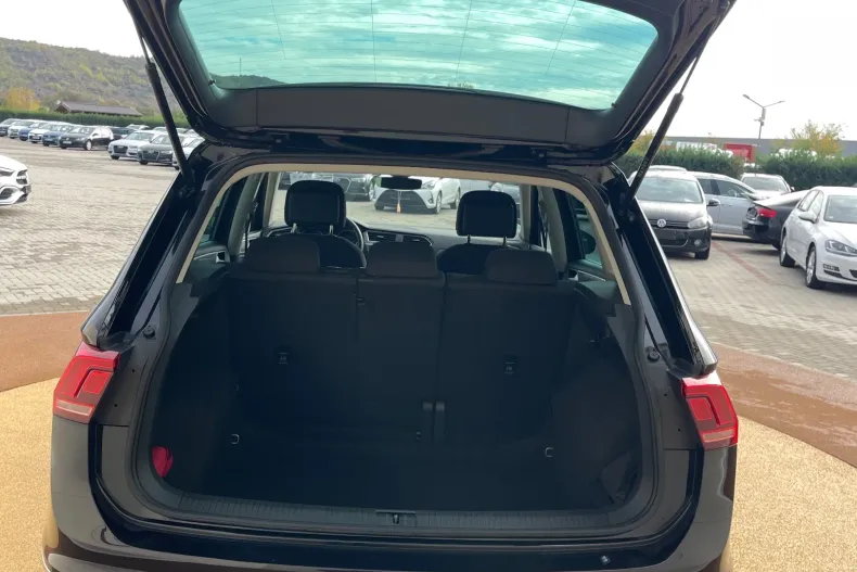 Volkswagen Tiguan din 2022 cu 156.000 km - oferta VOL256654 - foto 24