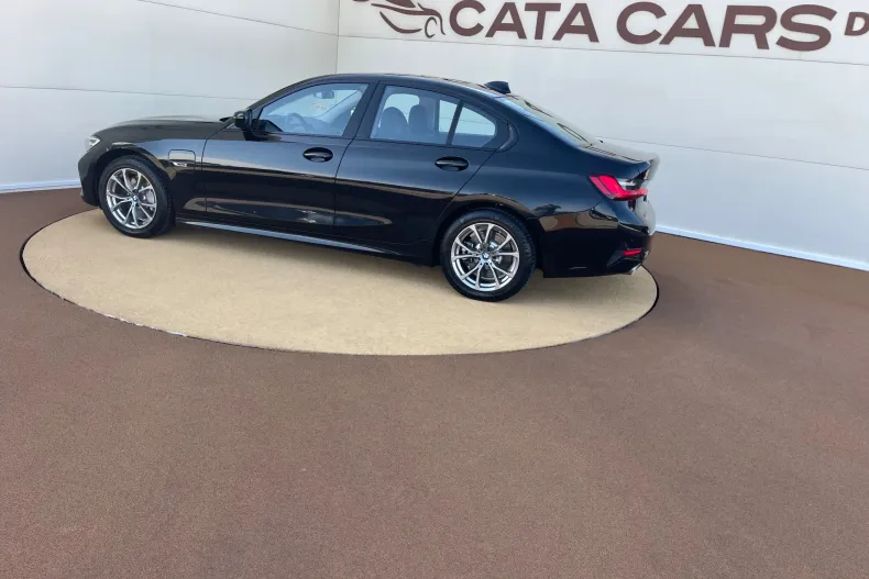BMW 330 (Seria 3) din 2022 cu 147.000 km - oferta BMW256657 - foto 8