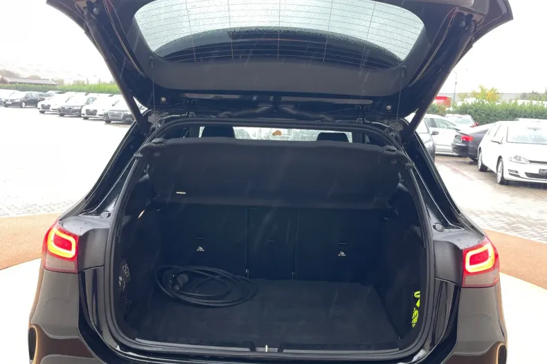 Mercedes-Benz GLA 250 (Clasa GLA) din 2022 cu 177.000 km - oferta MER256658 - foto 26