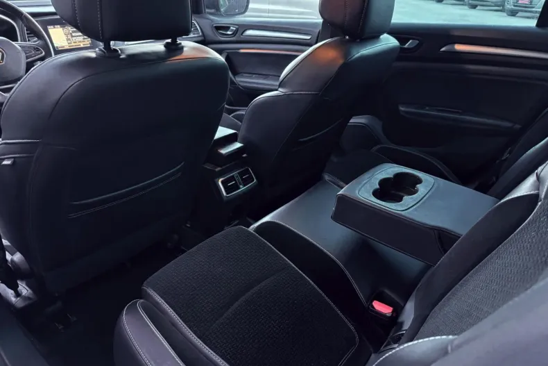 Renault Megane din 2020 cu 121.546 km - oferta REN256663 - foto 9
